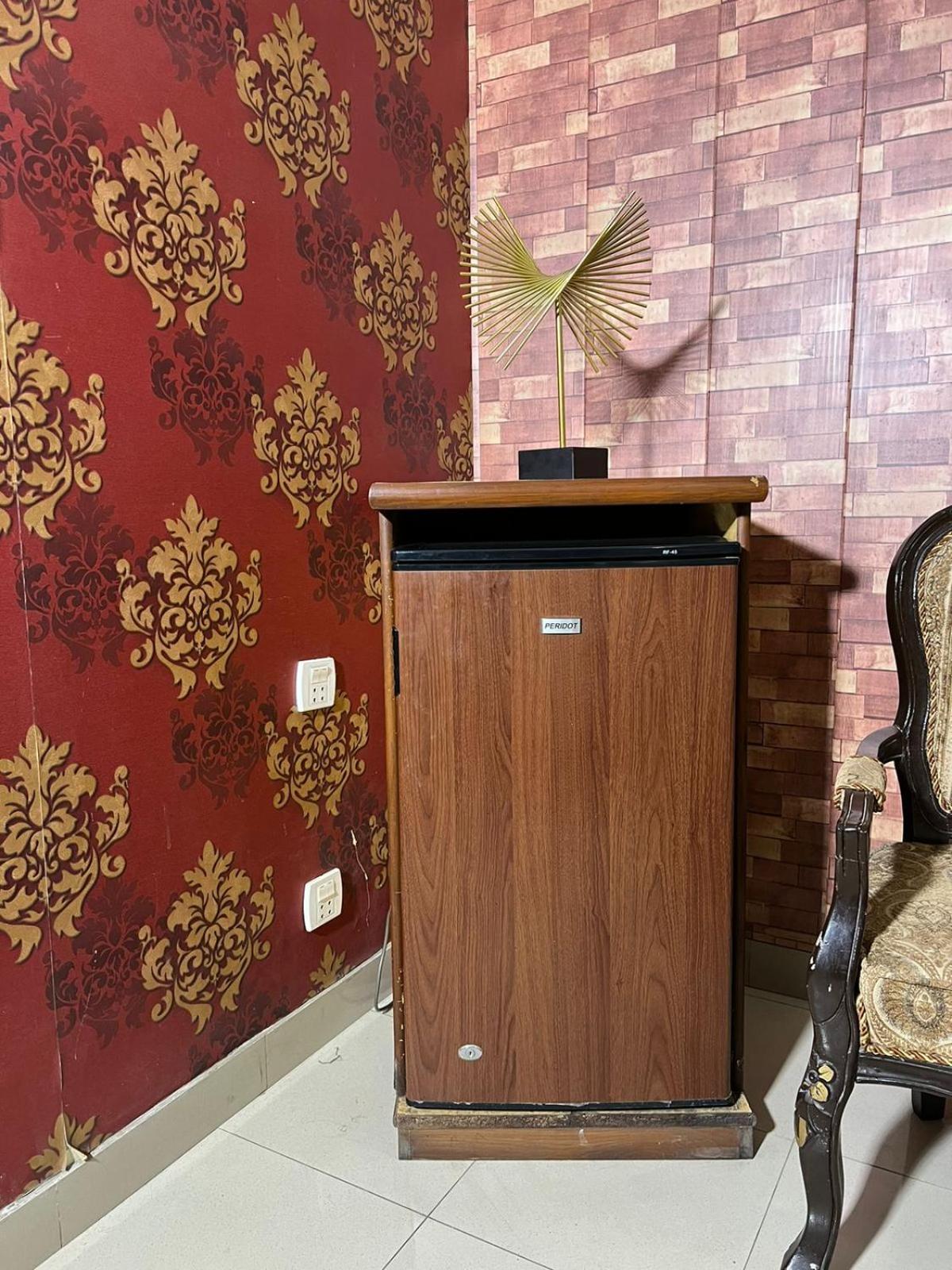 Hotel Tourist Inn Лахор Екстер'єр фото
